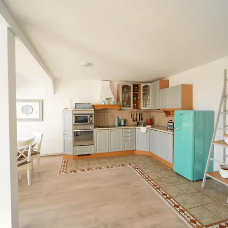 Ξενοδοχείο με διαμερίσματα Palava House