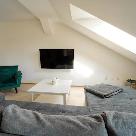 Palava House Apartmanhotel 4*