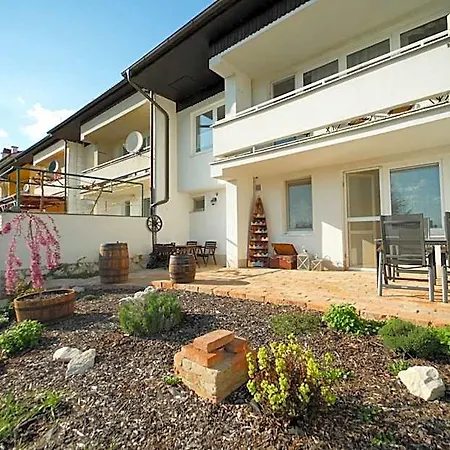 Palava House 3*