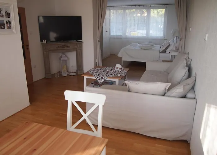 Palava House Lägenhetshotell Mikulov