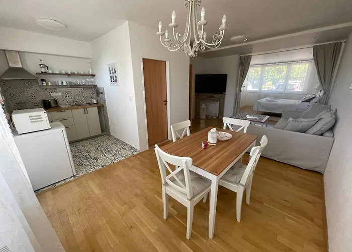 Palava House Ξενοδοχείο με διαμερίσματα Mikulov